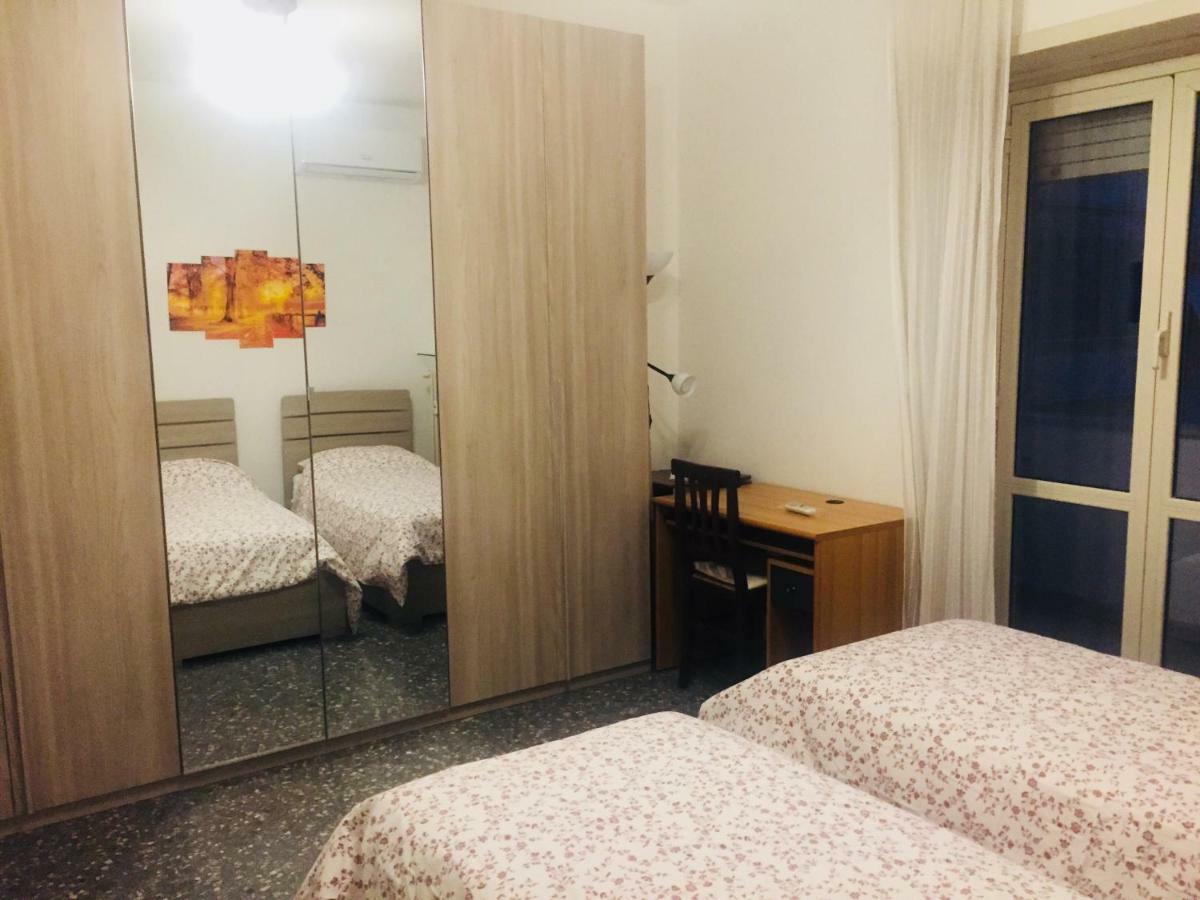 Female Dormitory For Only Female Bed and Breakfast Roma Exterior foto