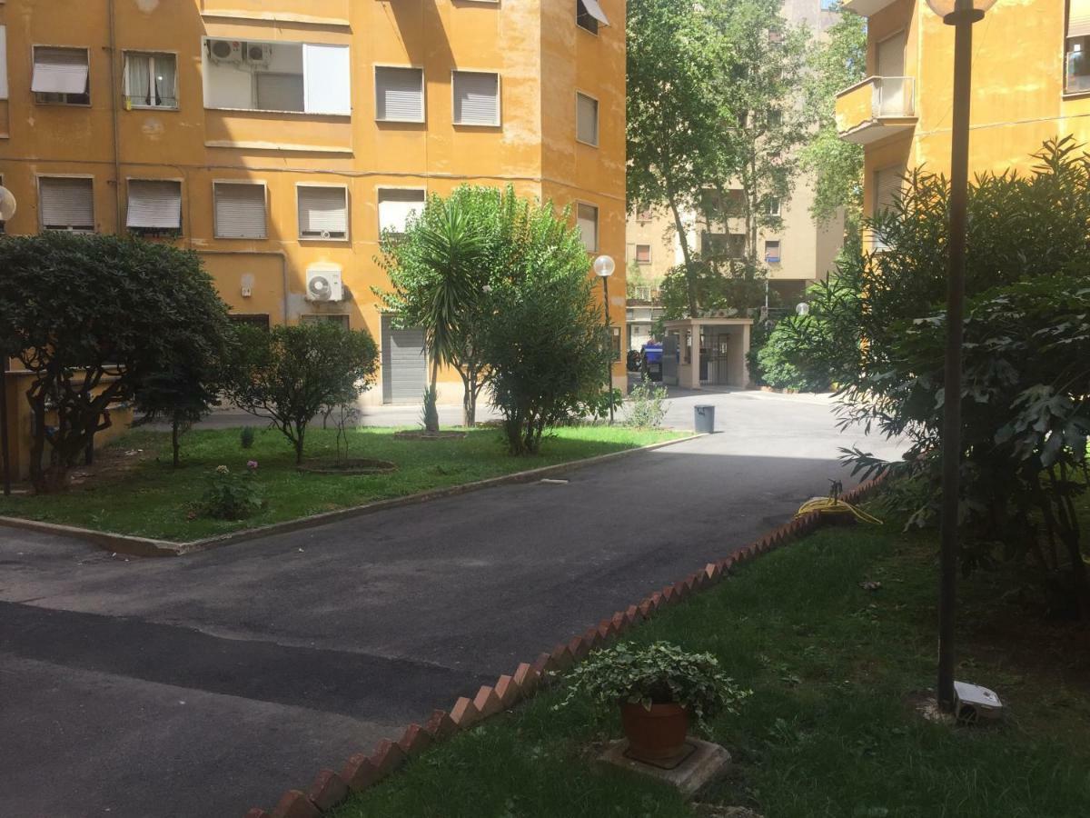 Female Dormitory For Only Female Bed and Breakfast Roma Exterior foto